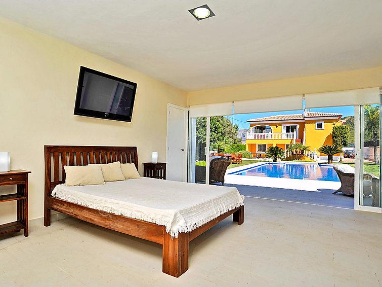 Amplia Villa Mediterránea con Potencial de Renovación Excepcional – Javea Golf - 13