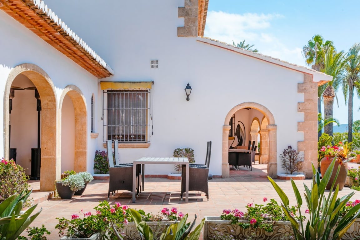 Gran Villa con casa de invitados en Jávea y parcela 5.835m2 - 17