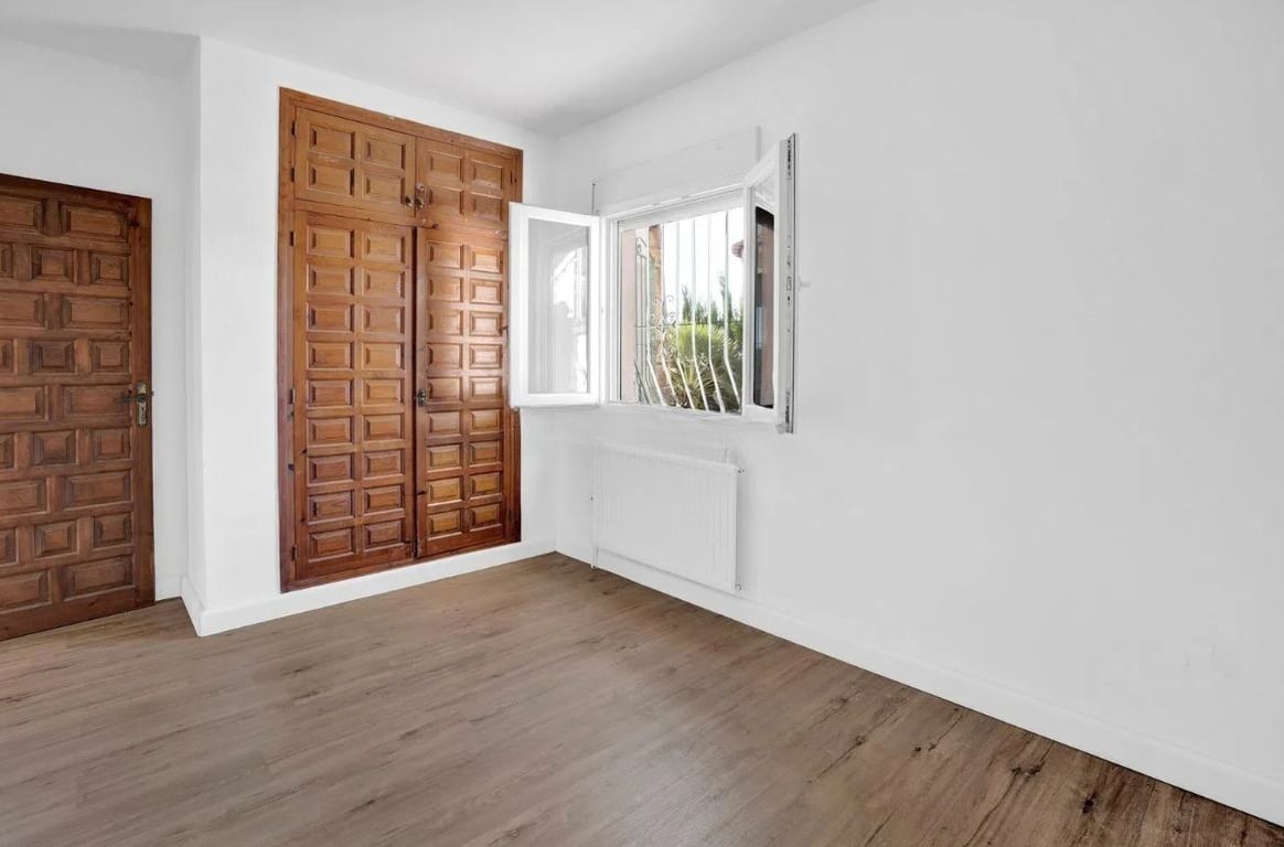 VILA EXCLUSIVA A CALPE: PISCINA PRIVADA, VISTES ESPECTACULARS DEL PEÑÓN DE IFACH - Oportunitat d'inversió de primer nivell! - 9