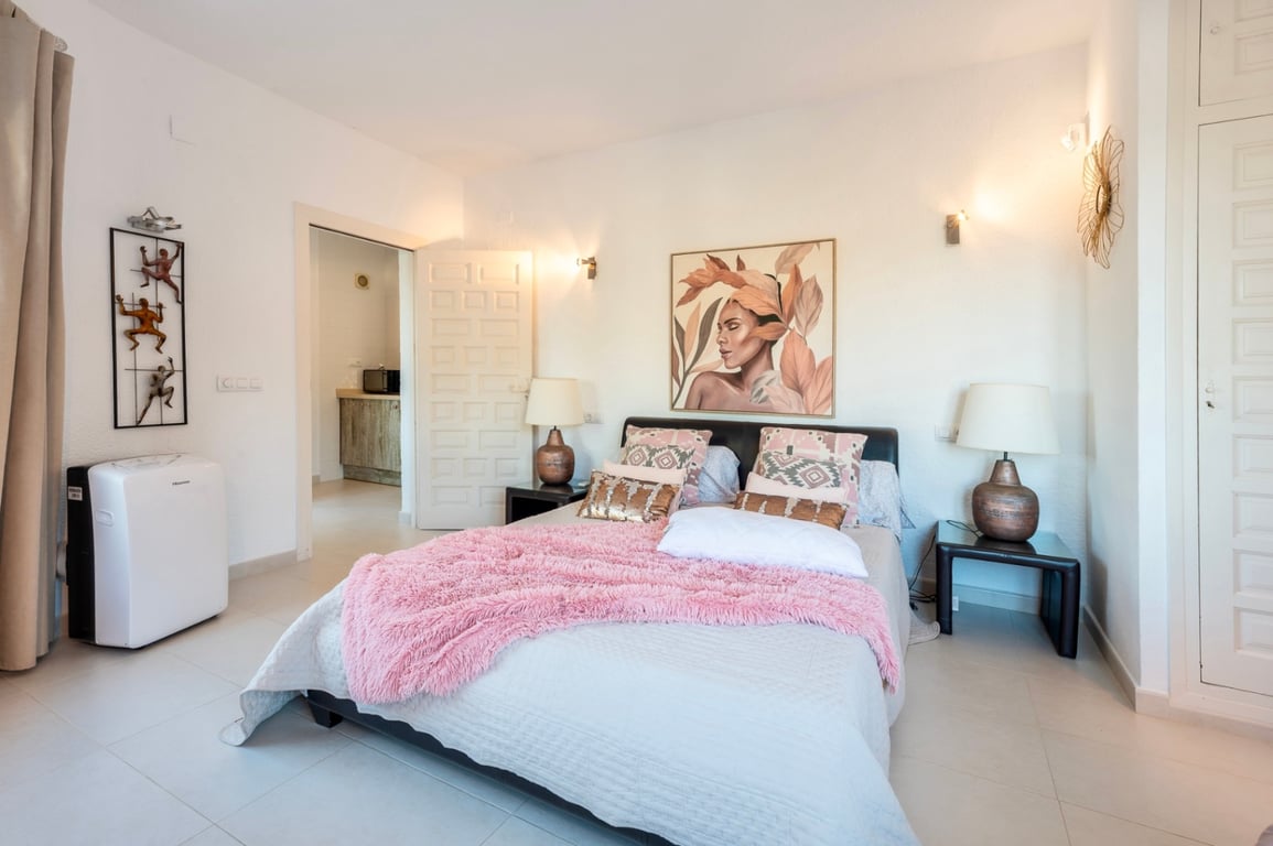 Villa a la venta en Jávea con vistas al mar y a poca distancia de la playa del Portixol - 16