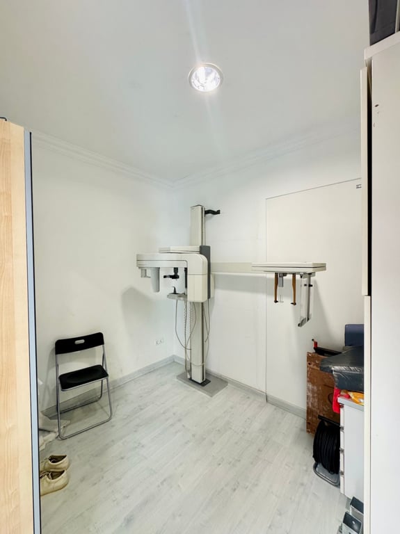 LS-MBOY7J - Commercial Property in Jávea