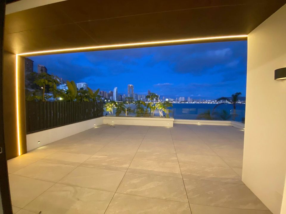 Ultimo duplex en venta en 1 linea de playa de Benidorm - 19