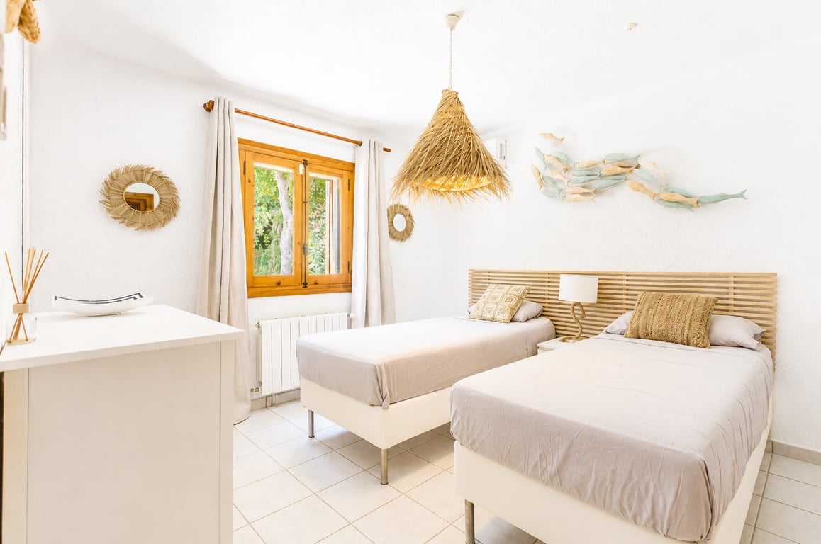 4-bed Villa in Jávea photo 13