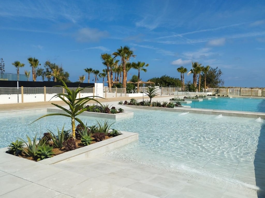 Apartamento de obra nueva en primera línea en playa en Dénia - 17