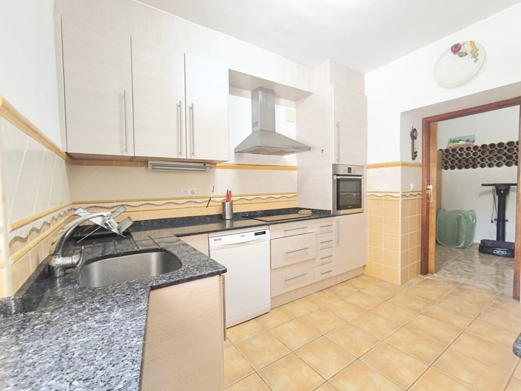 Casa en venda a Parcent amb gran parcel·la urbana i vistes panoràmiques - 10