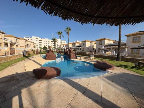 Appartement met 2 slaapkamers in Orihuela Costa — foto 32