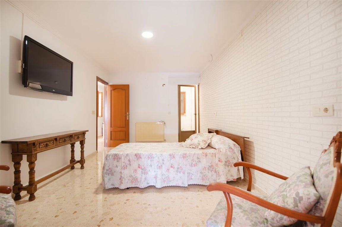 Property #RH20907 - 10