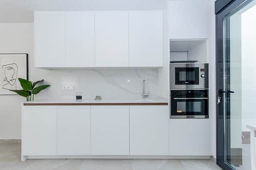 Nieuwbouwbungalow met solarium in San Miguel de Salinas — foto 16