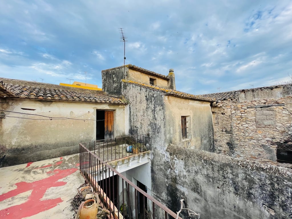 Vergel. Casa de pueblo grande con muchas posibilidades en venta - 21