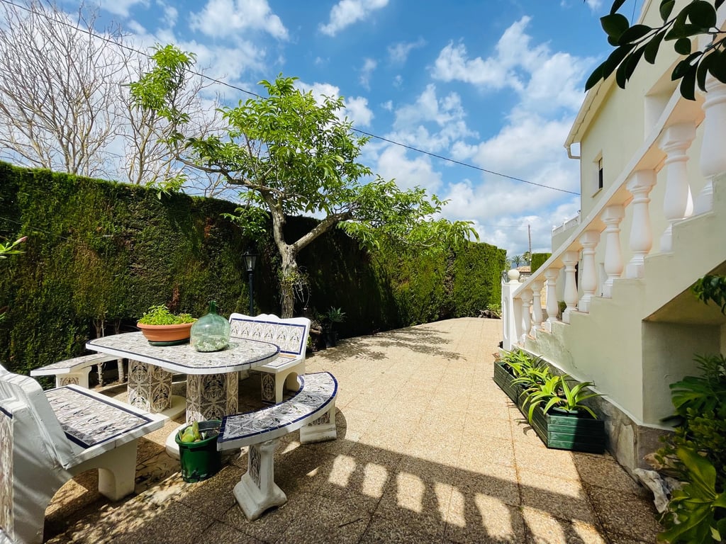 Pedreguer. Casa de campo amplio con piscina en venta - 20