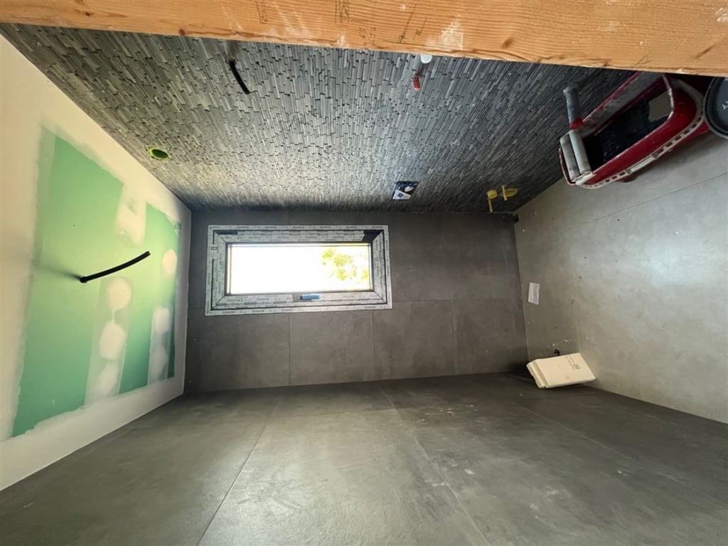 Property #RH20909 - 23