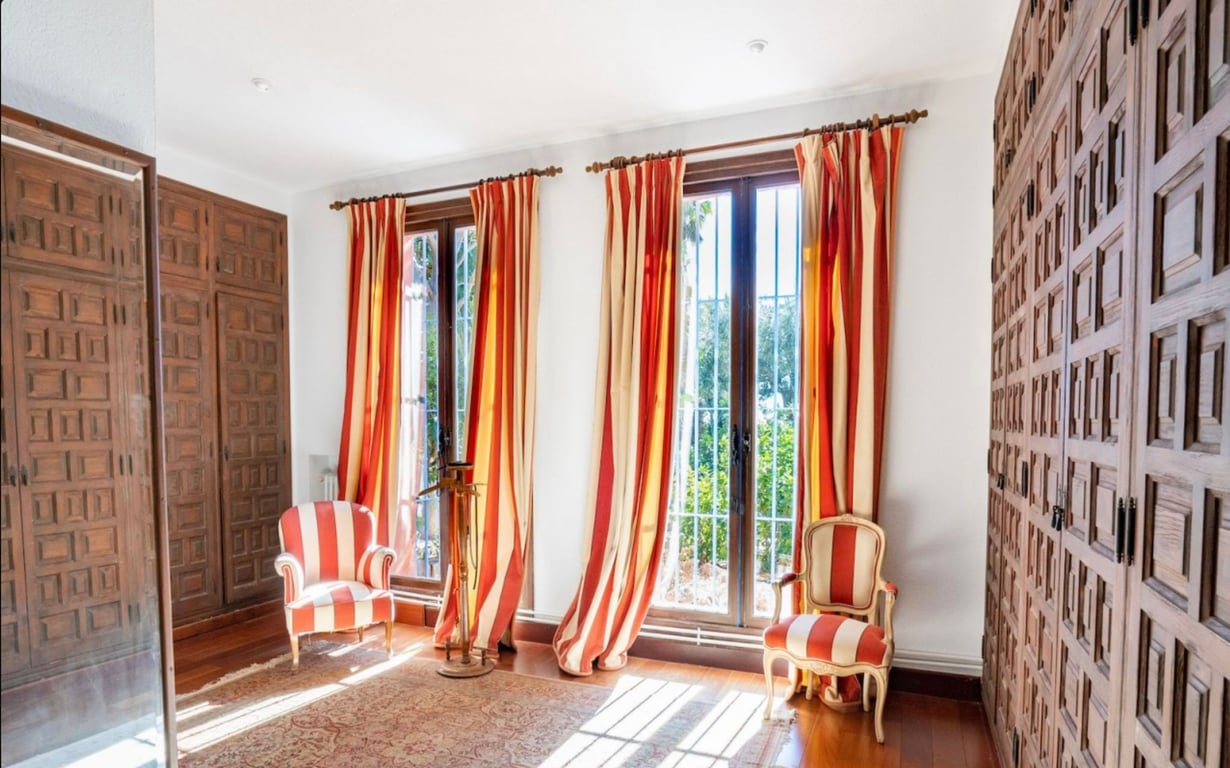 Property #RH21084 - 28