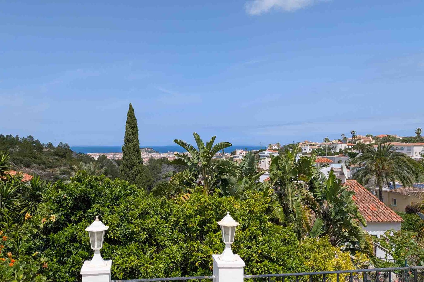 Villa en La Pedrera con vistas al mar y al Montgó