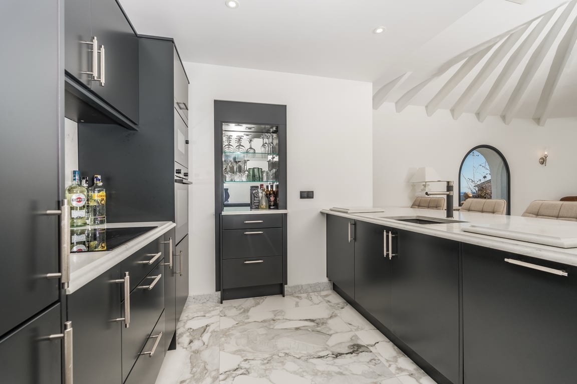 5-bed Villa in Jávea photo 10