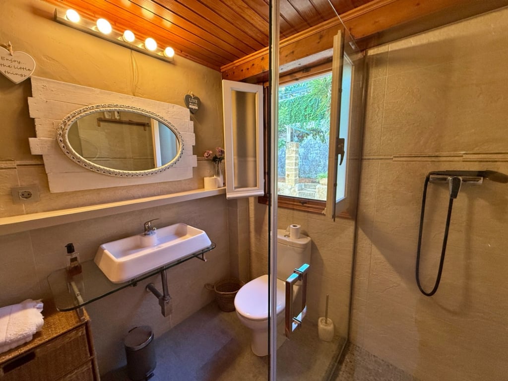 DHJV329 - Verkoop. Villa in Javea