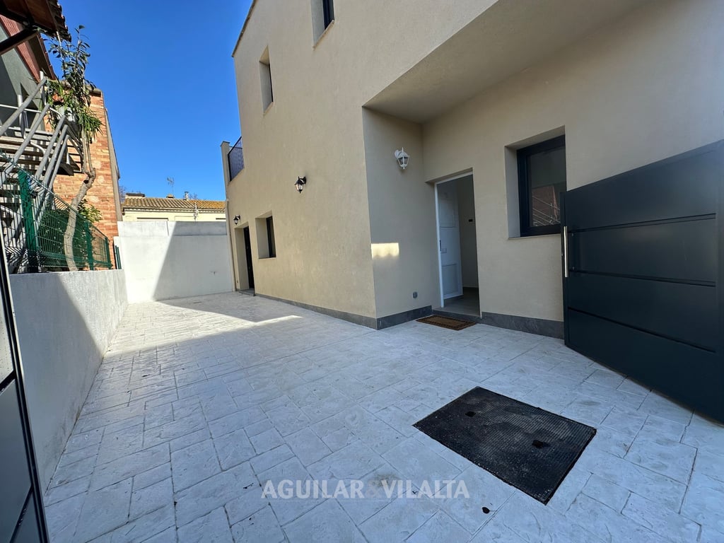 Brand-new house - 30