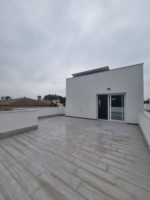 Xalet/Vila de nova construcció en venda amb 3 habitacions i piscina - 17