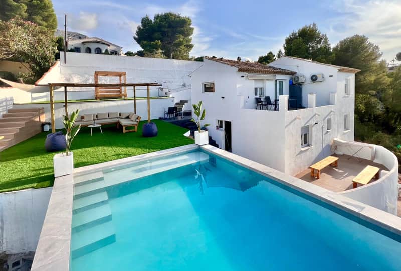 Luxueuze villa met zee- en bergzicht in Montgó, Denia
