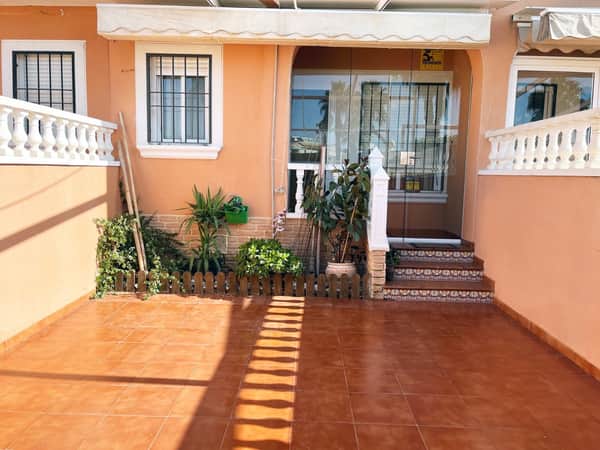 Rijwoning met 3 slaapkamers in Torrevieja