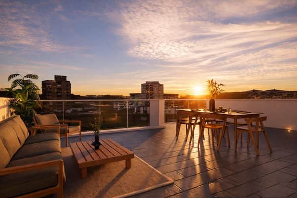 Nieuwbouwvilla met privézwembad op 800 meter van het strand in Los Alcázares