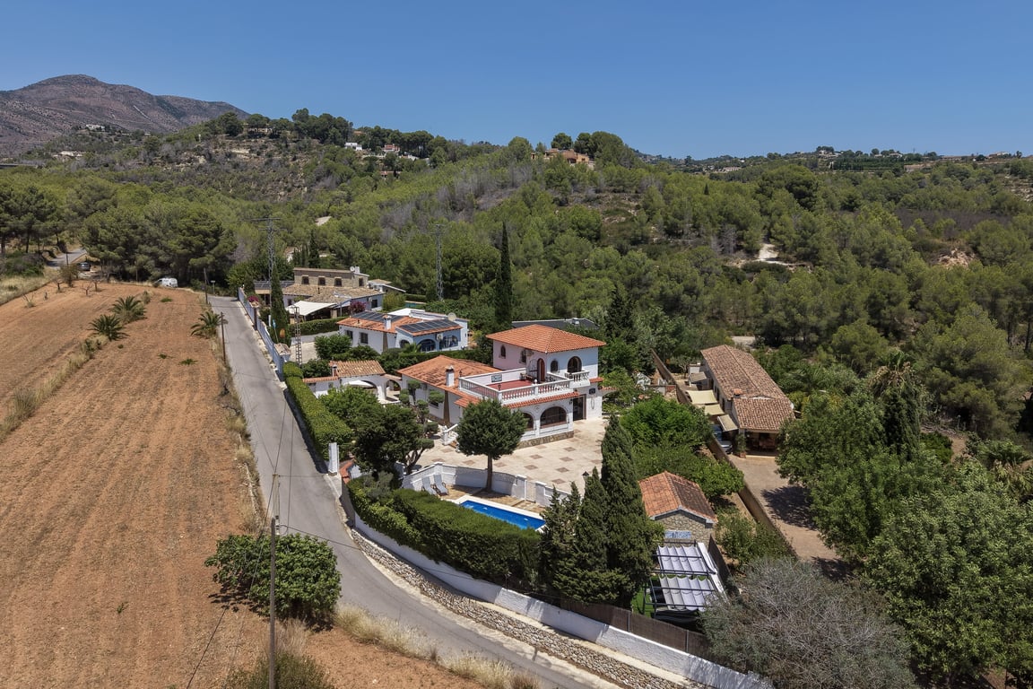 4-bed Villa in Benissa photo 3
