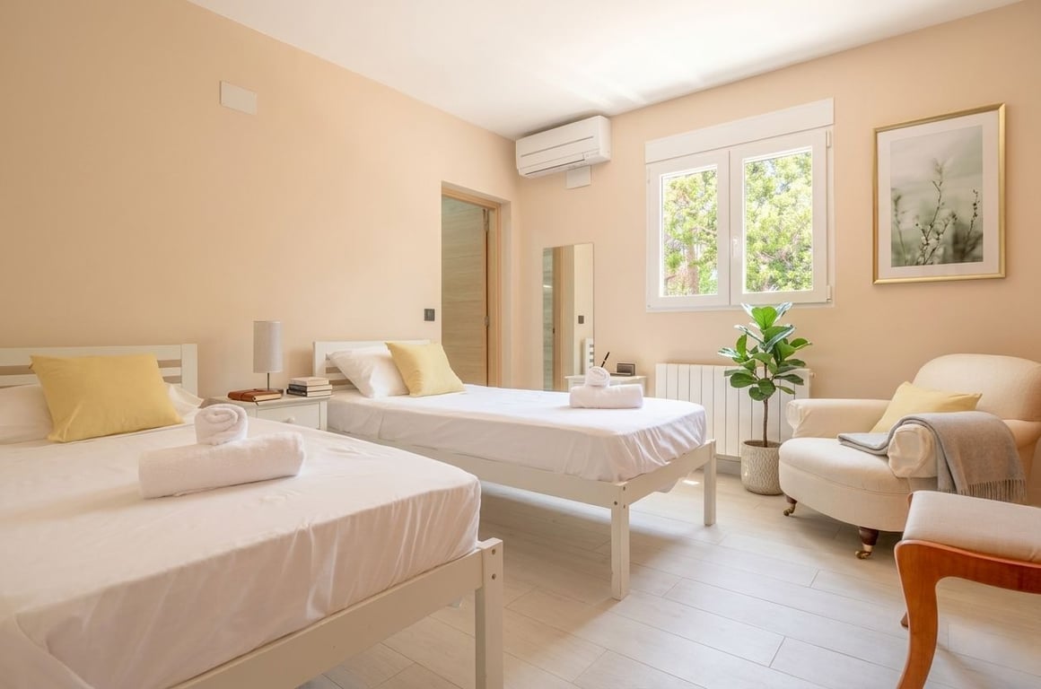 Magnífica Vila Tradicional amb Connexions Modernes a El Tosalet – Cap Martí Preu: 780.000 € - 4