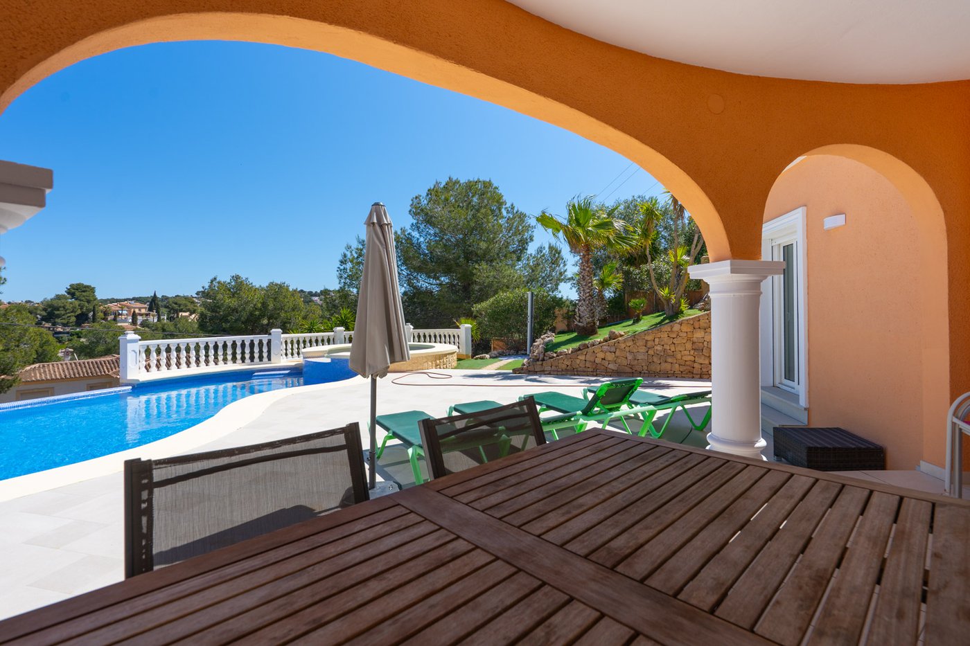 Charming 3-Bedroom Villa in Jávea – 150 m² on ~1,000 m² Plot, €625,000