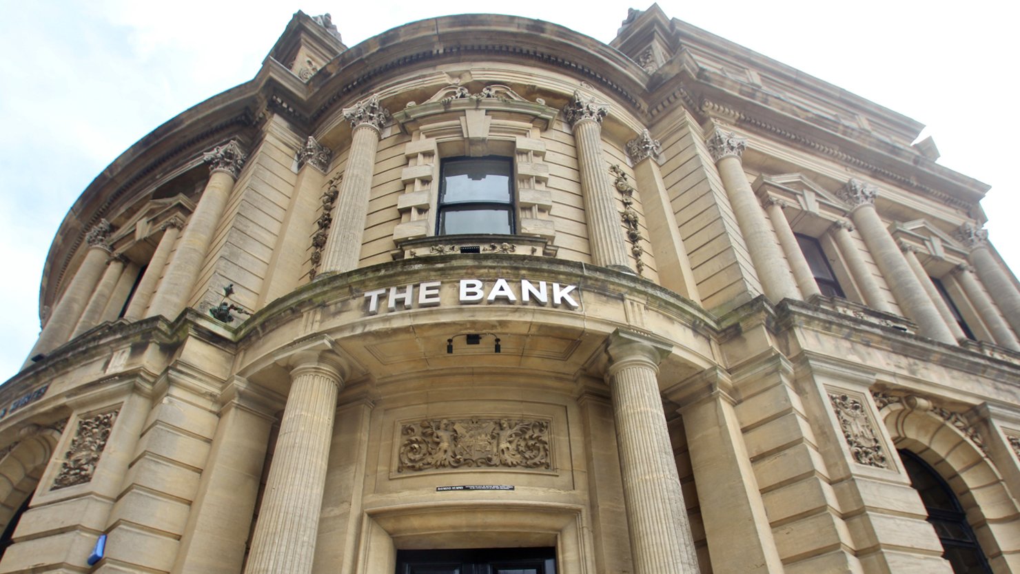 Colour photo of The Bank pub in Plymouth's city centre