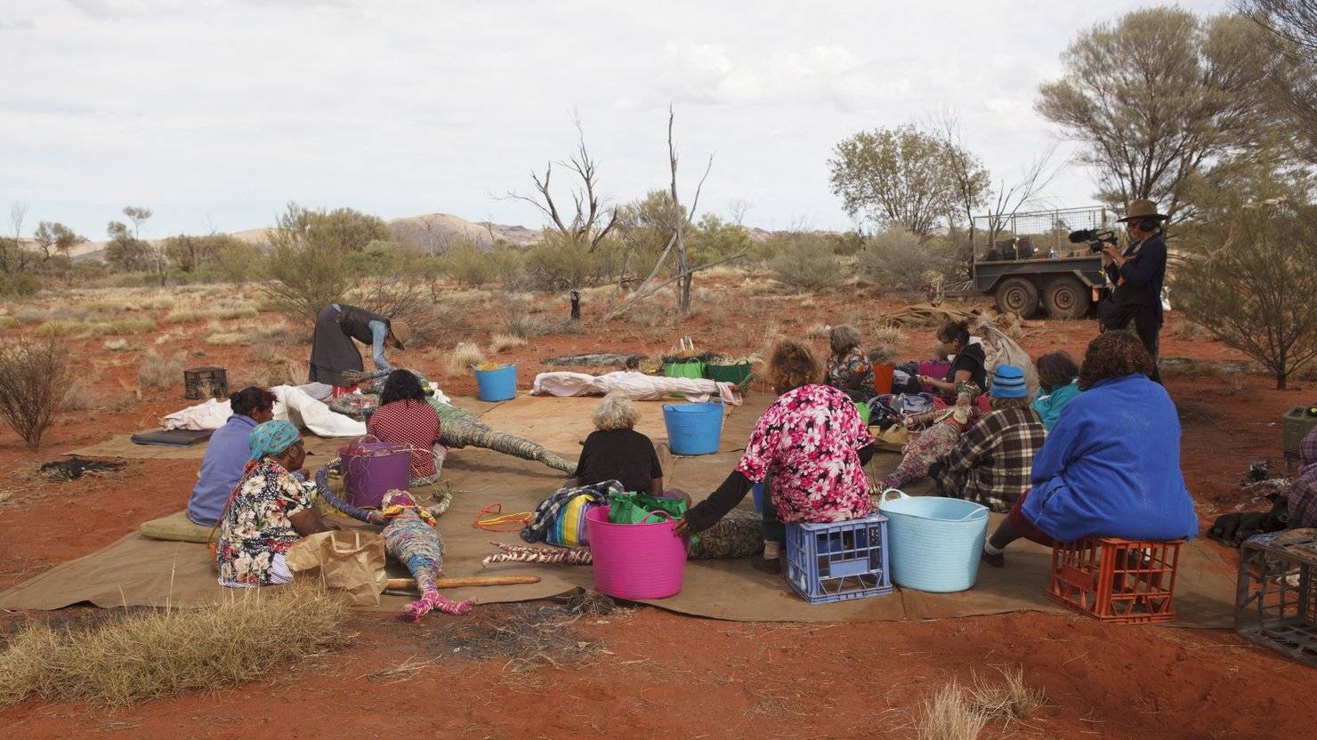 Artists at the Tjanpi Desert Weavers camp at Papulankutja, Western Australia, 2015. Image: Annieka Skinner, Tjanpi Desert Weavers