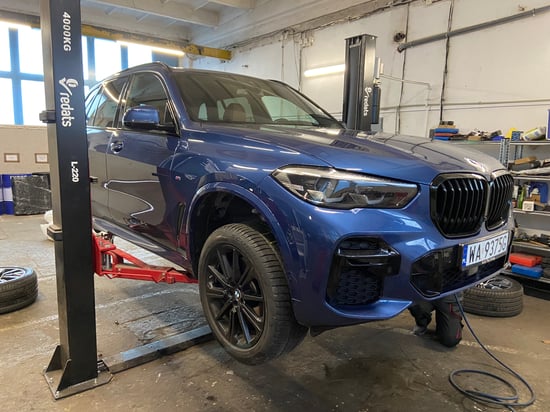 Image of building-exterior-and-surroundings