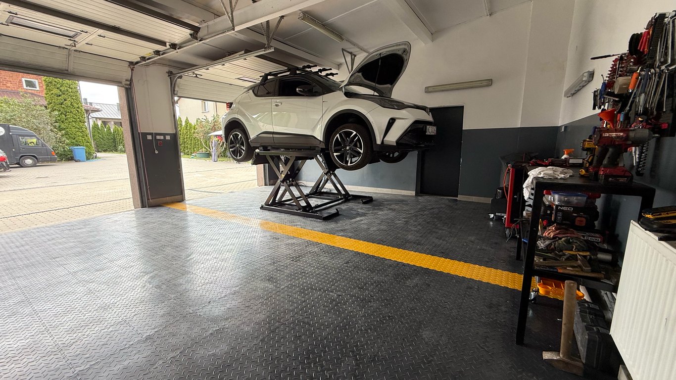 HBT Garage — zdjęcie 8