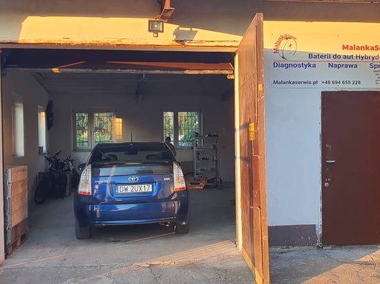 Image of building-exterior-and-surroundings