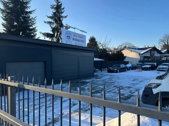 Image of building-exterior-and-surroundings