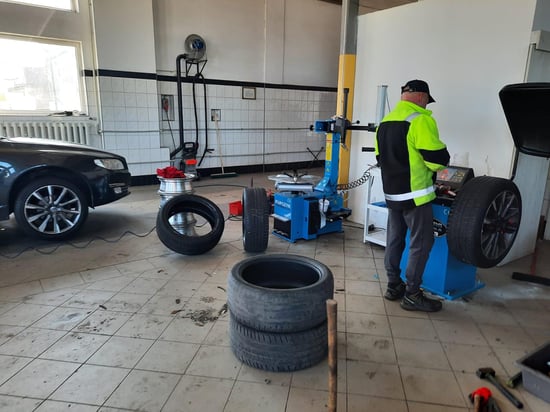 Image of building-exterior-and-surroundings