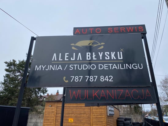 Image of building-exterior-and-surroundings