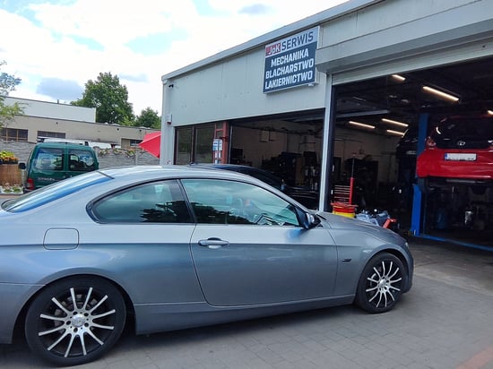 Image of building-exterior-and-surroundings