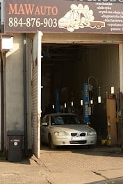 Image of building-exterior-and-surroundings