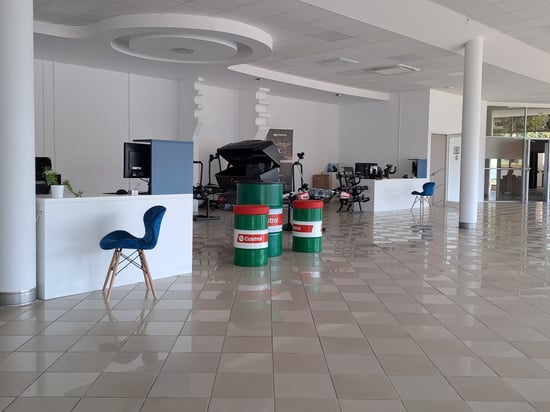 Image of building-exterior-and-surroundings