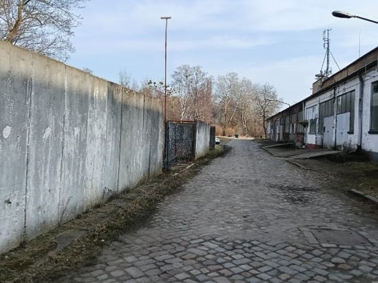 Image of building-exterior-and-surroundings