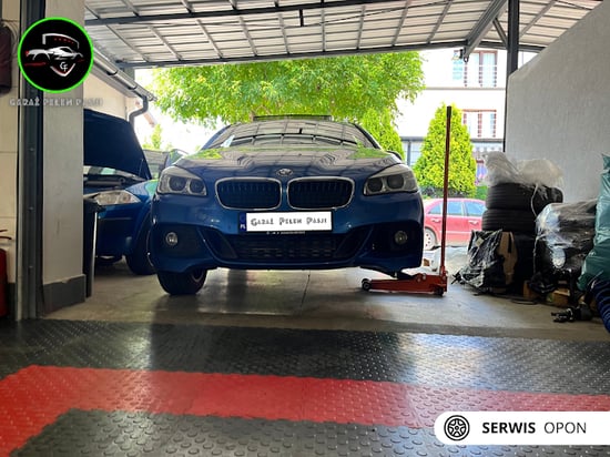 Image of working-mechanics