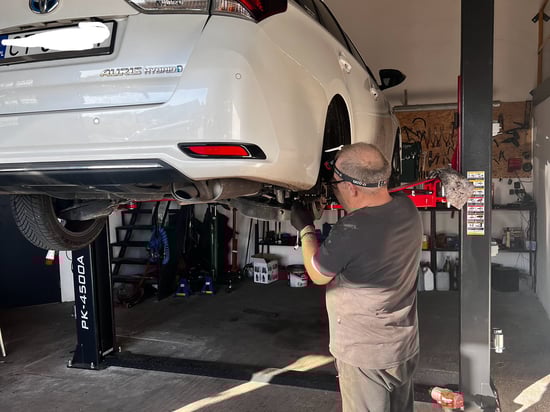 Image of working-mechanics