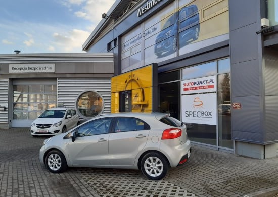 Image of working-mechanics