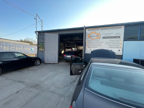 Image of building-exterior-and-surroundings