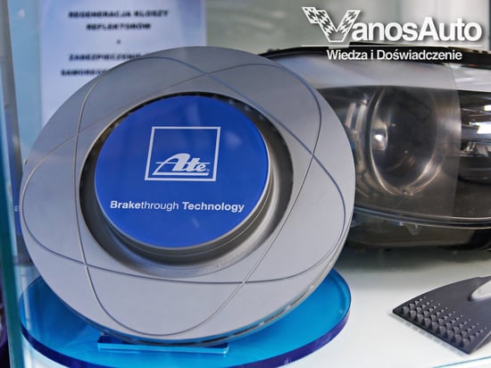 Image of working-mechanics