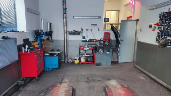 Image of workshop-hall