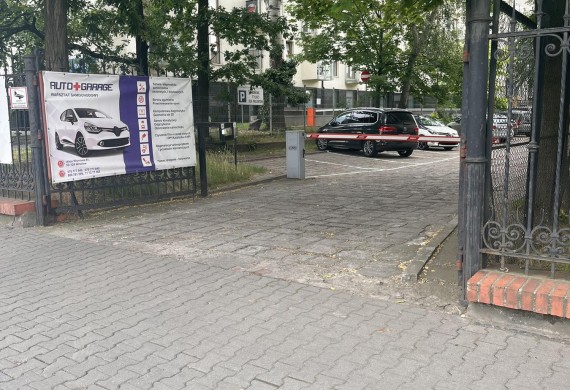 Auto plus garage Al.Wisniowa 81 — zdjęcie 4