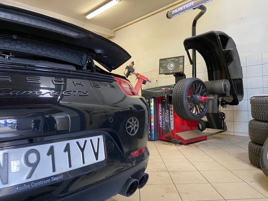 Image of example-cars