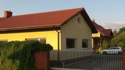 Image of building-exterior-and-surroundings