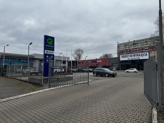 Image of building-exterior-and-surroundings