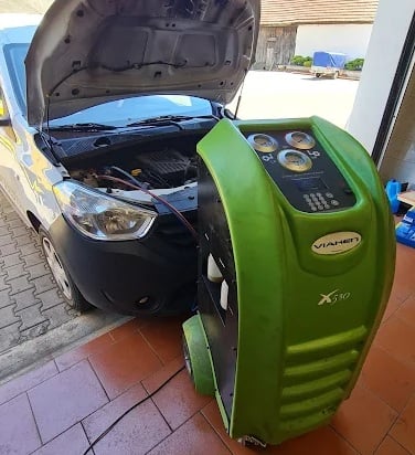 Image of working-mechanics